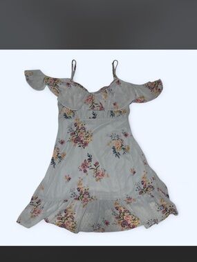 Rewind Light Gray Floral Off-Shoulder Sundress
